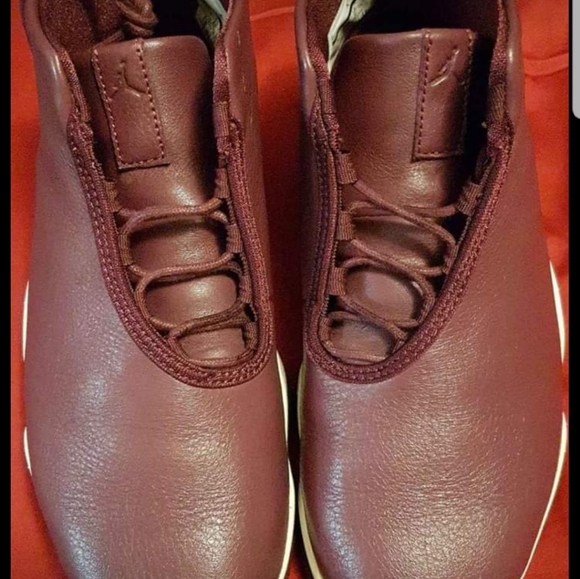 Jordan womens future bordeux. - Picture 2 of 4